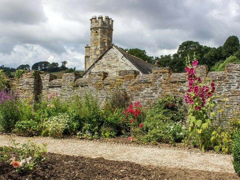 Gravel landscapers in South Beddington