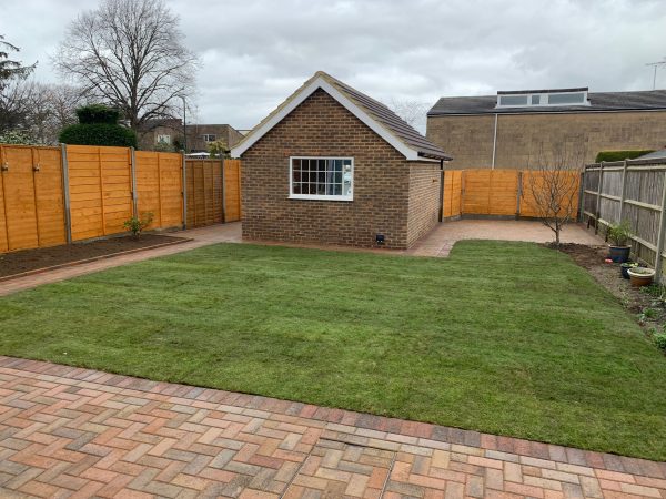 Fitting a new patio in Knockholt, Kent