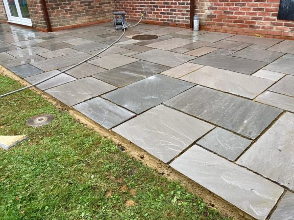 Installing a new patio in Newchapel, Surrey